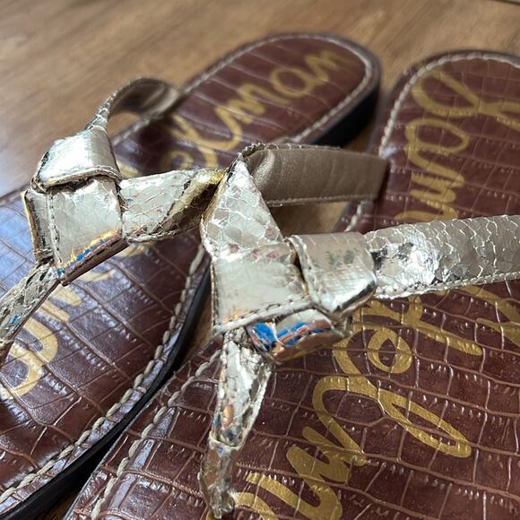 Sam Edelman Giles Gold Snakeskin Print Knotted Thong Sandals - Picture 8 of 14